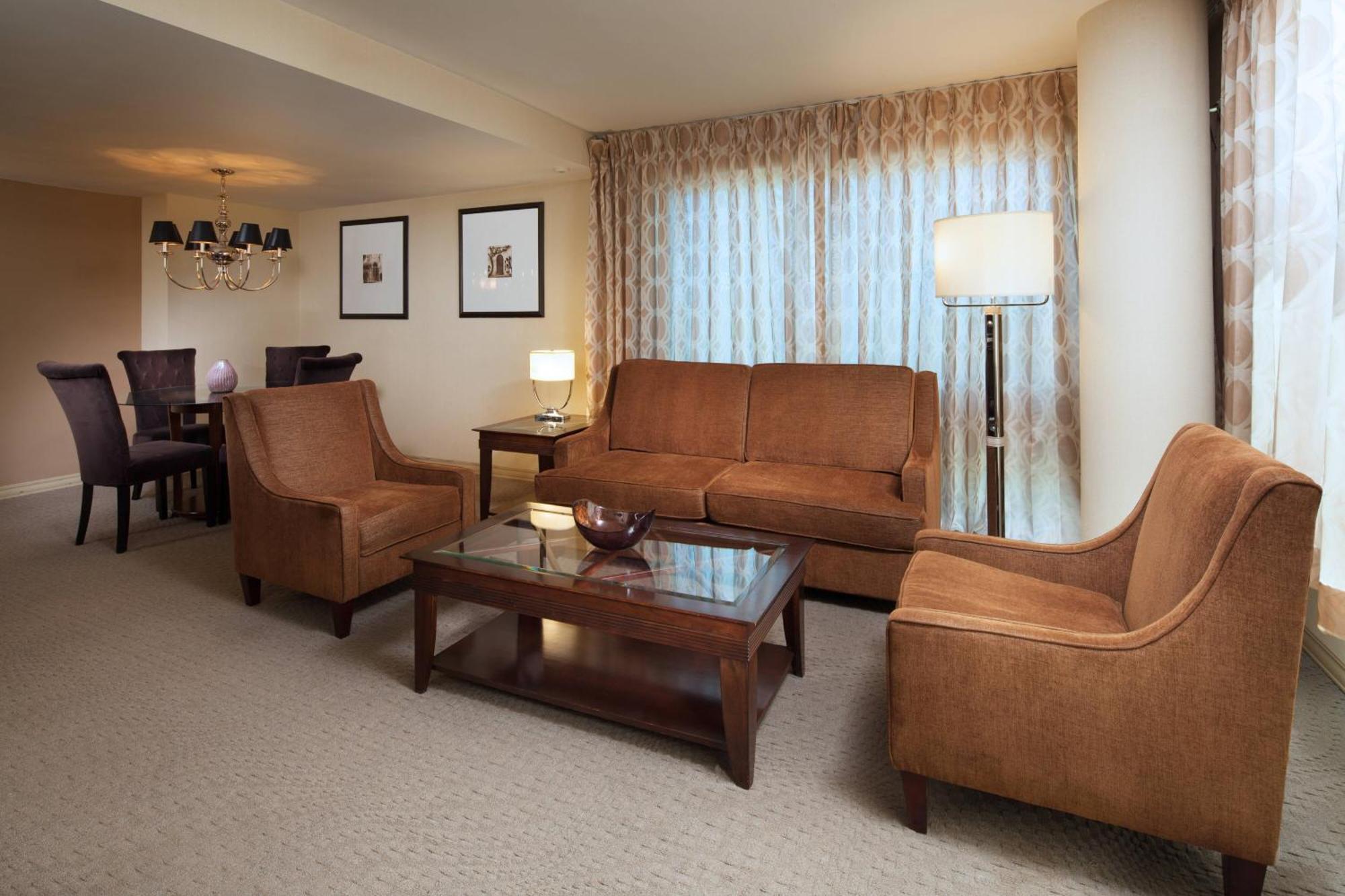 Sheraton Ontario Airport Hotel Экстерьер фото