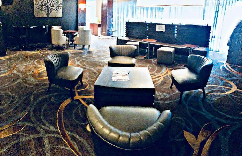 Sheraton Ontario Airport Hotel Экстерьер фото